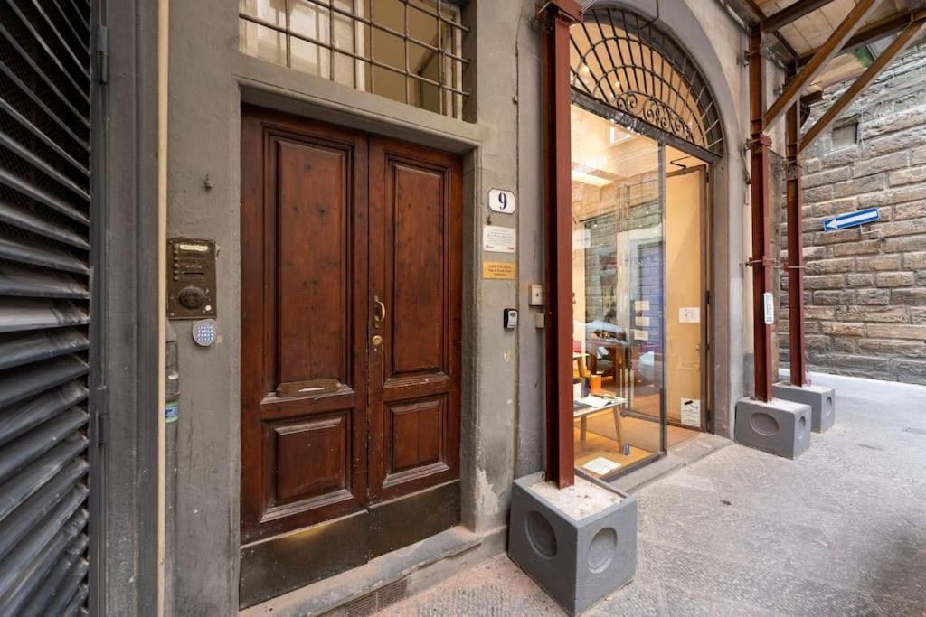 Keys Of Italy - Corsob 9 - Florentine Studio Close To Palazzo Vecchio Florencia Exterior foto